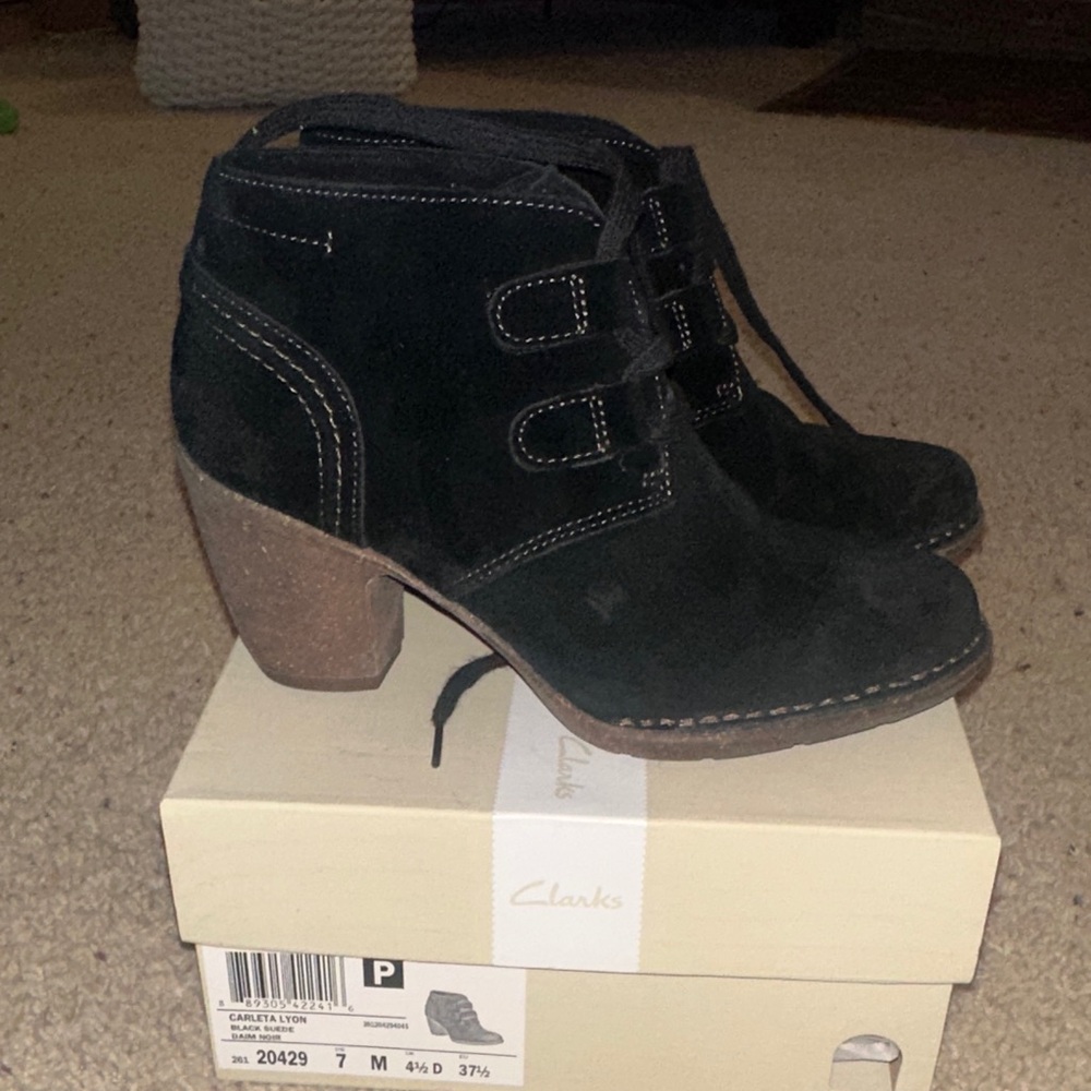 Clark black Ankle Boots like new